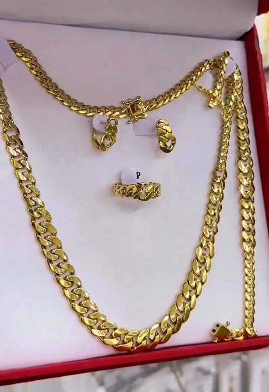 Ensemble ras de cou "الرادكو"